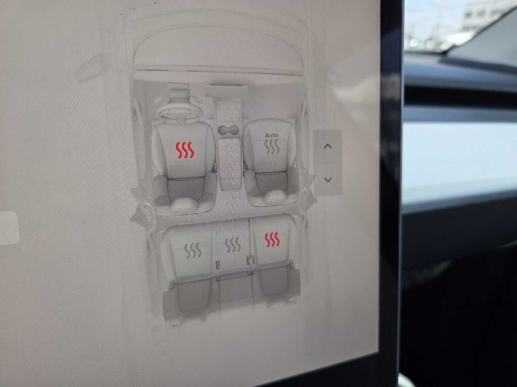 Tesla Model Y 2023 Valkoinen