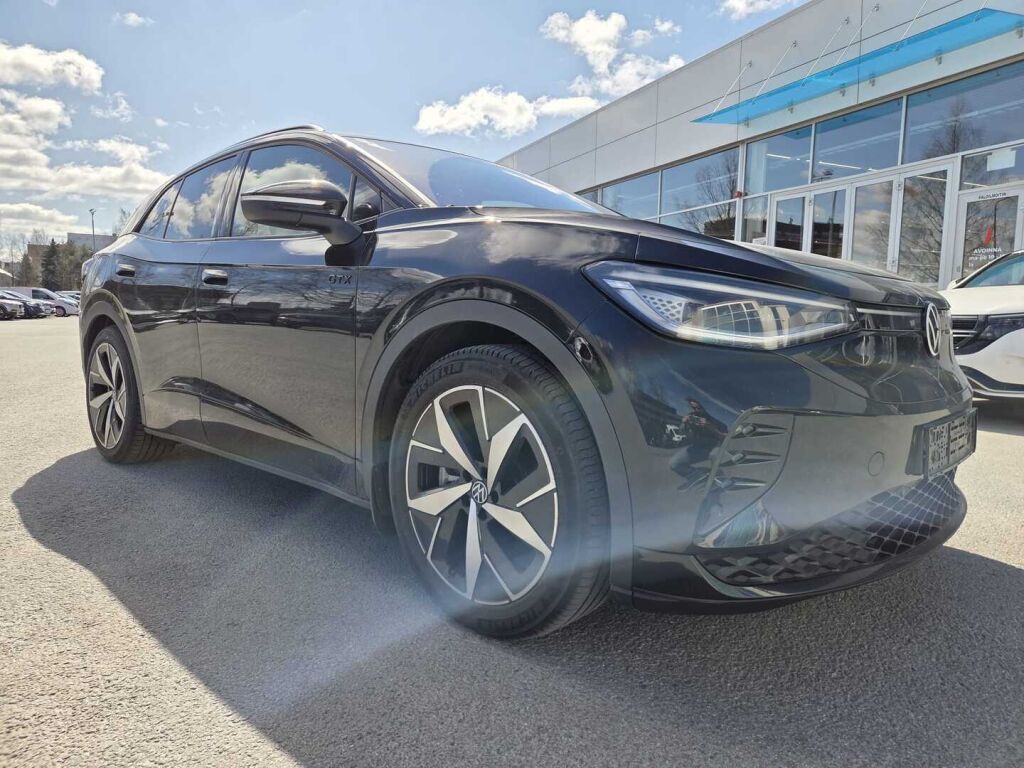Volkswagen ID.4 2023 Musta