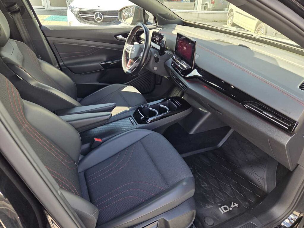 Volkswagen ID.4 2023 Musta
