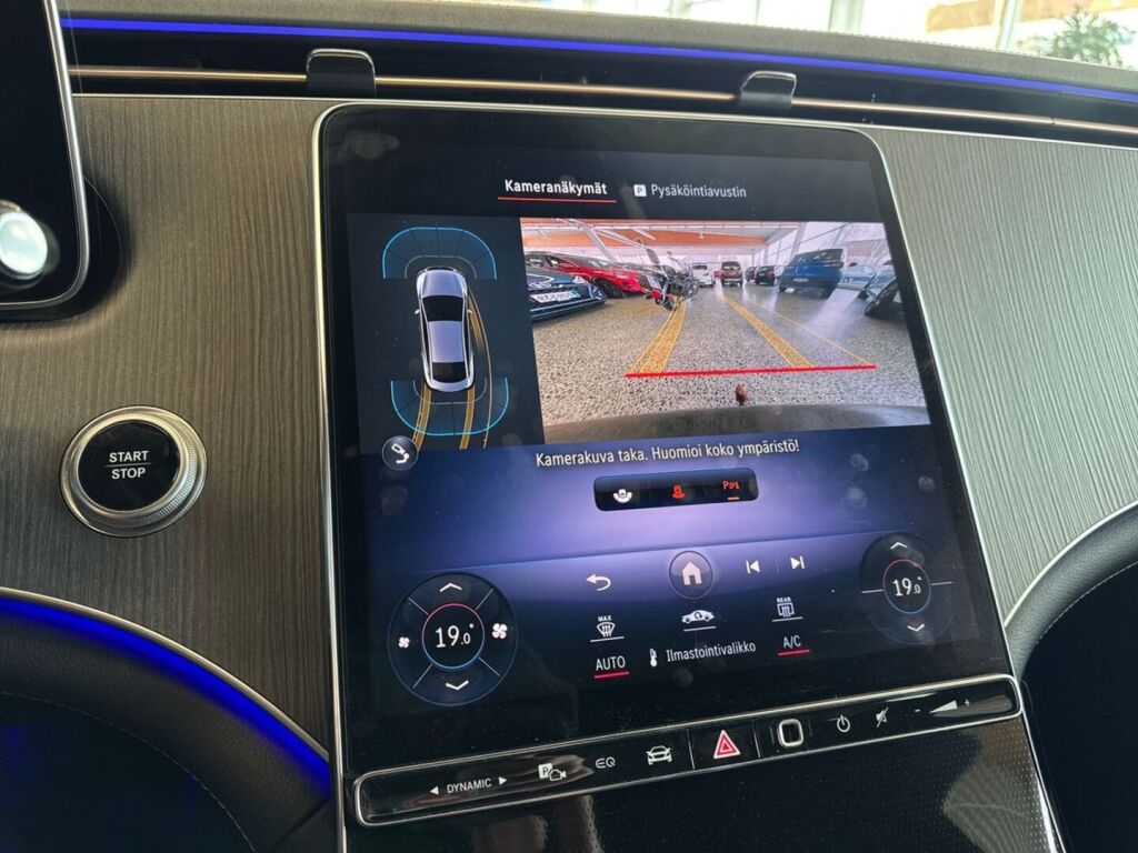 Mercedes-Benz EQE 2023 Musta