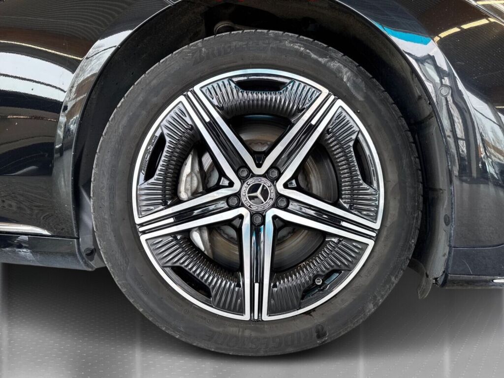 Mercedes-Benz EQE 2023 Musta