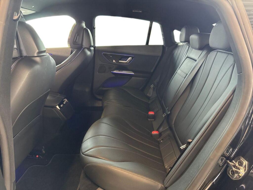 Mercedes-Benz EQE 2023 Musta