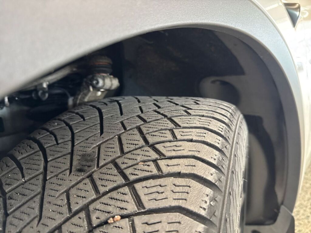 Tesla Model Y 2023 Valkoinen