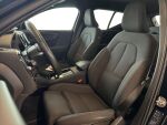 Volvo XC40 2023 Musta