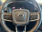 Volvo XC40 2023 Musta