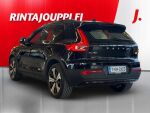Volvo XC40 2023 Musta