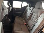 Volvo XC40 2023 Musta