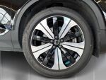 Volvo XC40 2023 Musta