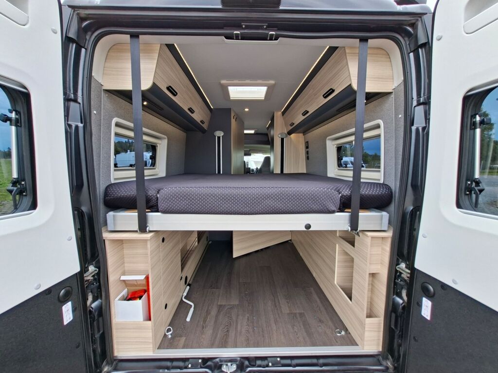 Sun living V 65 GX 2026 Musta