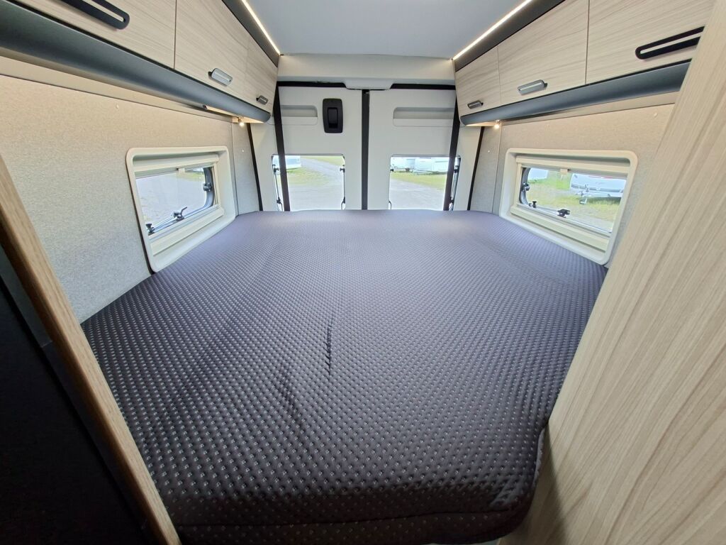 Sun living V 65 GX 2026 Musta