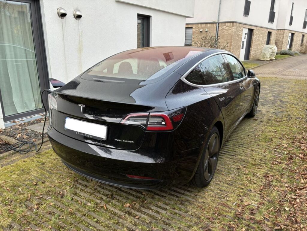 Tesla Model 3 2019 