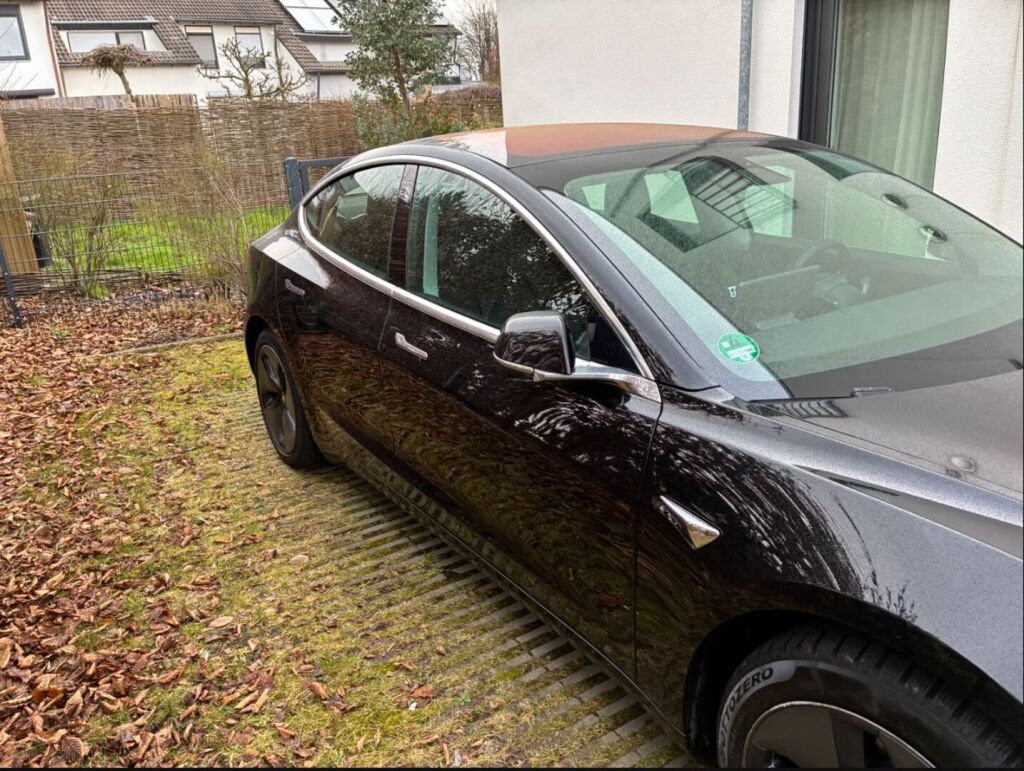 Tesla Model 3 2019 
