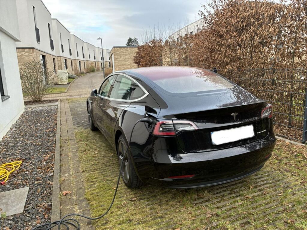 Tesla Model 3 2019 