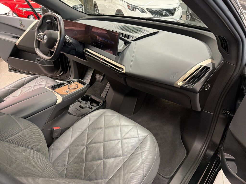 BMW iX 2022 