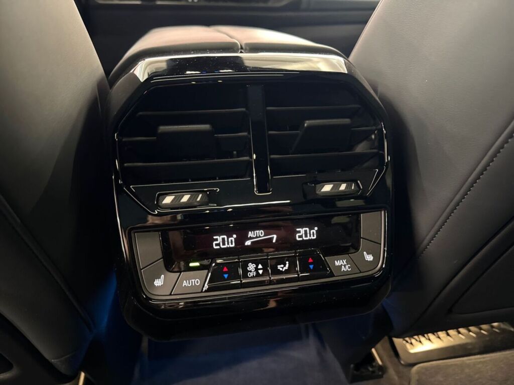 BMW iX 2022 