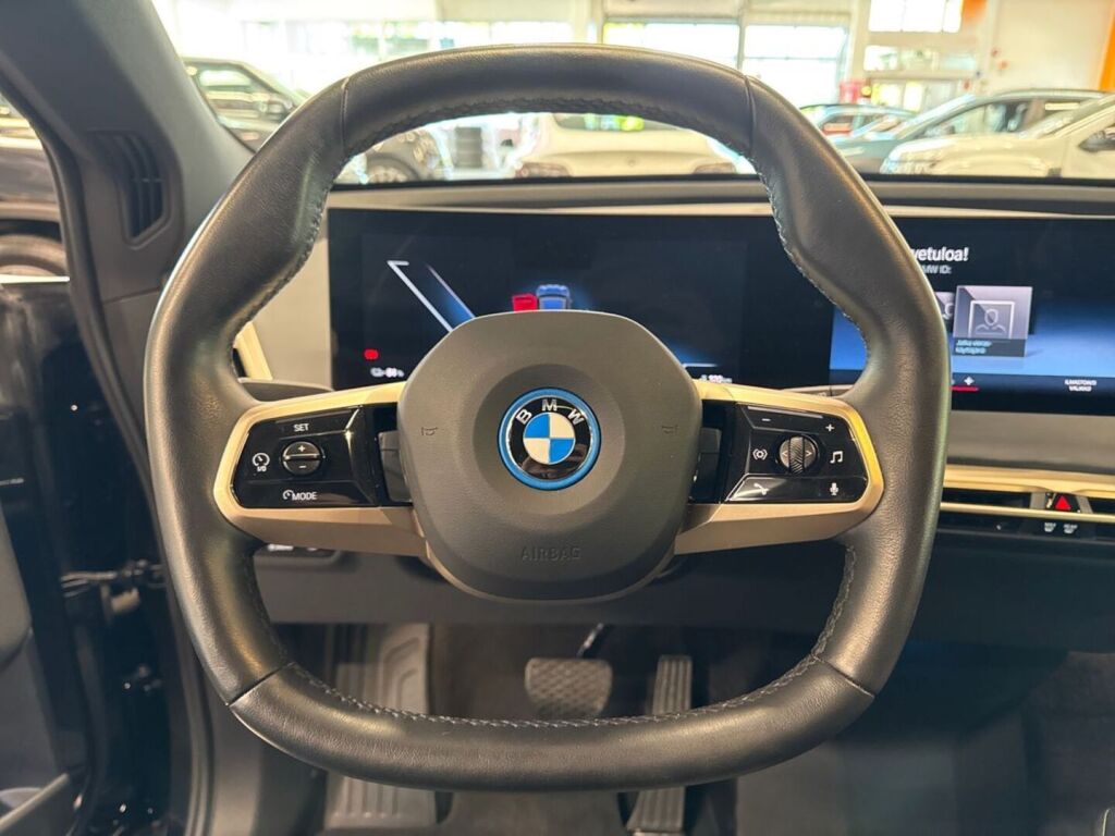 BMW iX 2022 