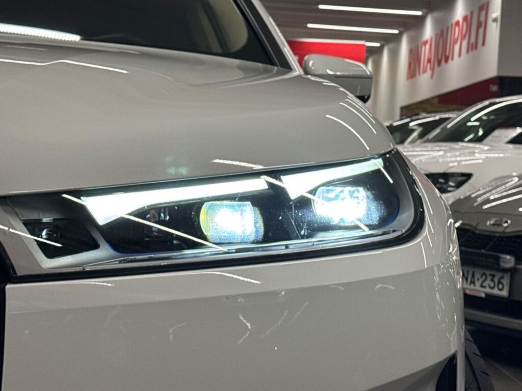BMW iX 2023 