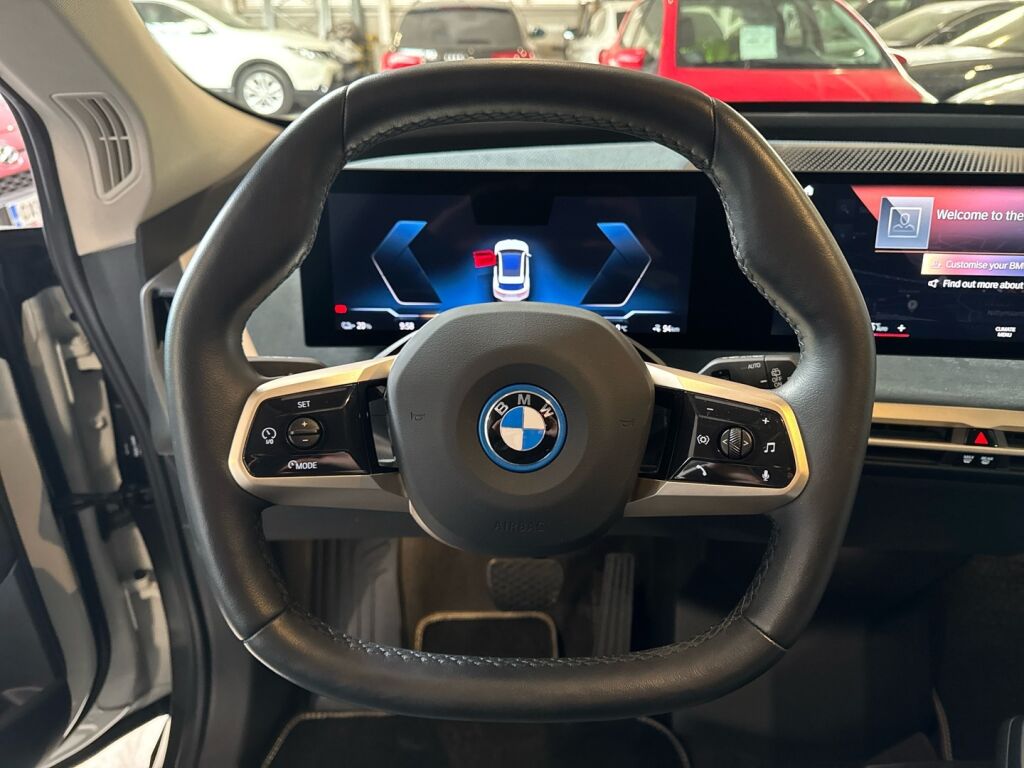 BMW iX 2023 