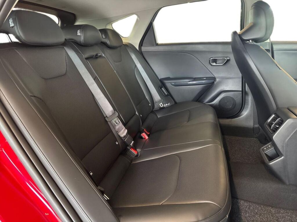 Kia K4 2026 Punainen