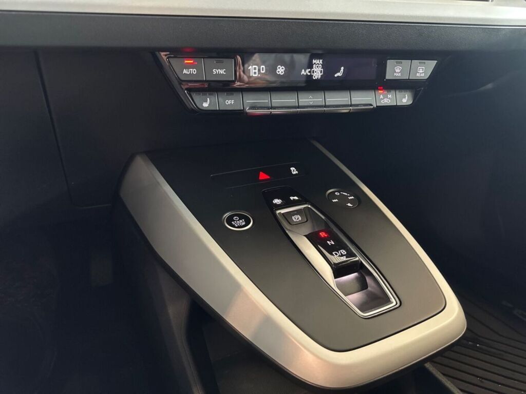 Audi Q4 e-tron 2023 Valkoinen