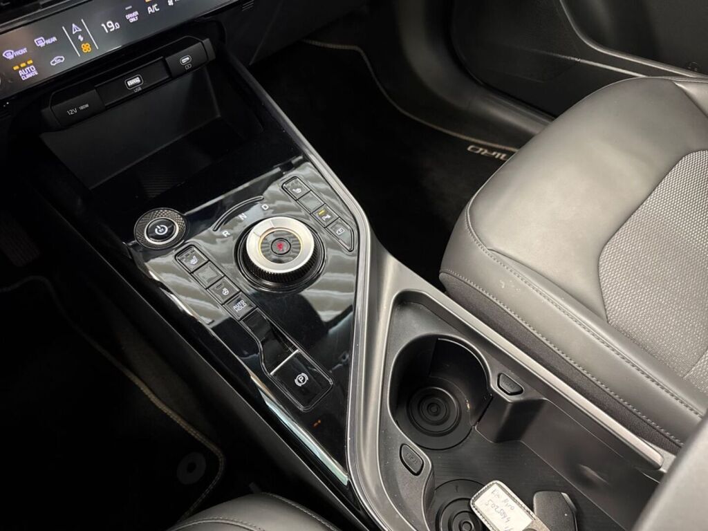 Kia Niro 2023 Sininen