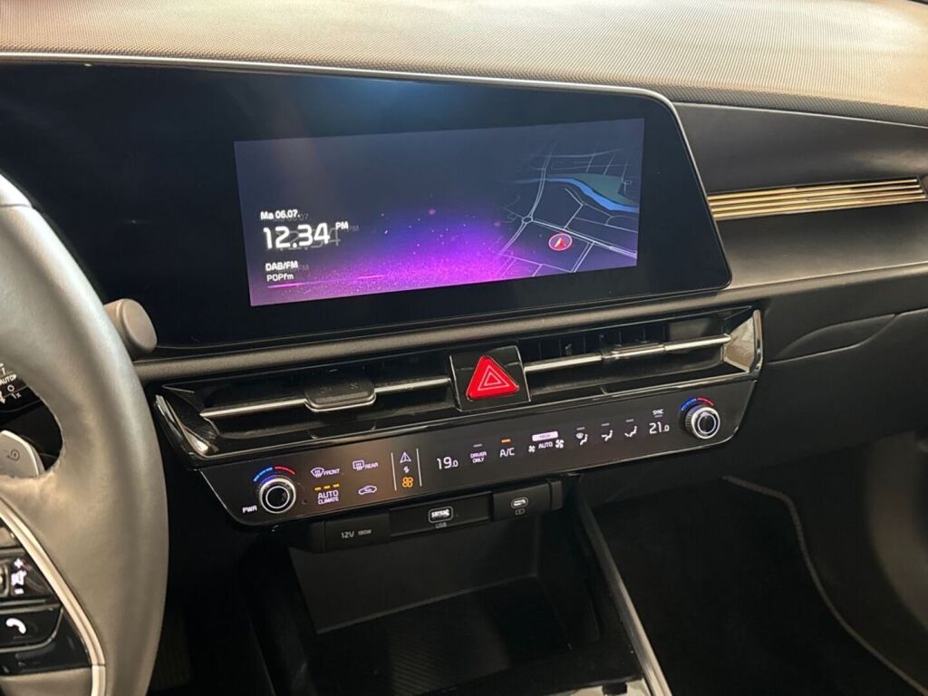 Kia Niro 2023 Sininen