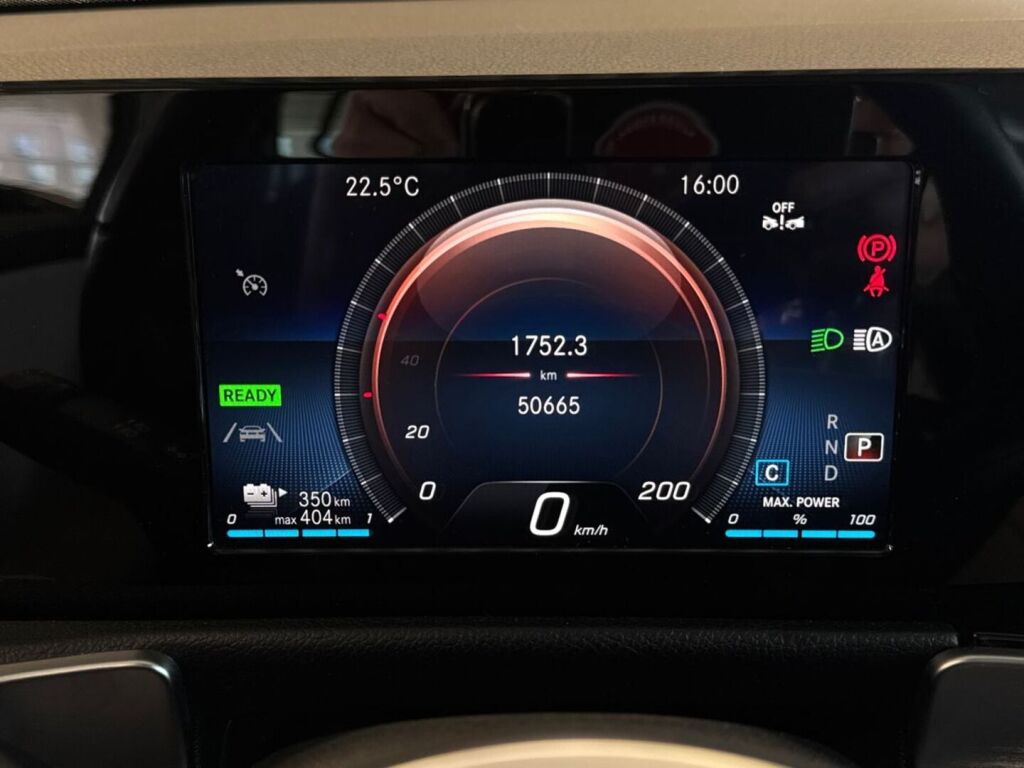 Mercedes-Benz EQB 2022 