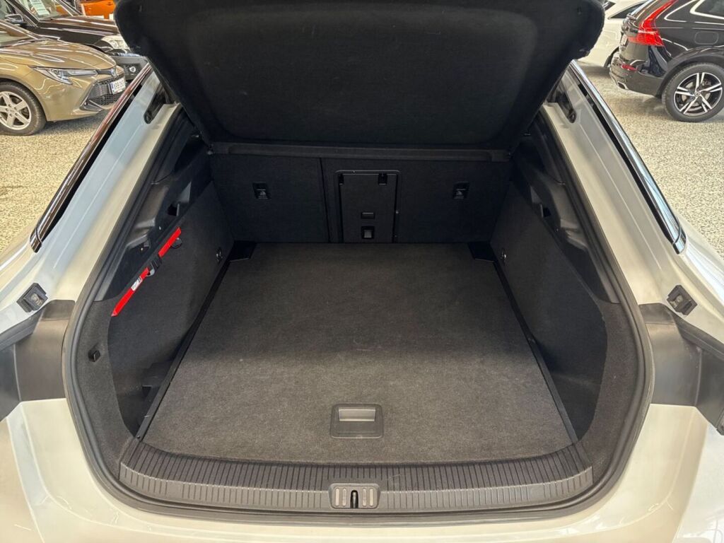 Volkswagen ID.7 2024 Valkoinen