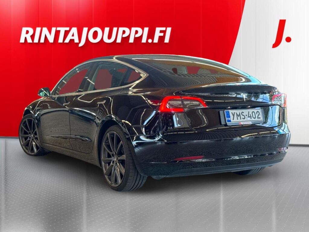 Tesla Model 3 2020 Musta