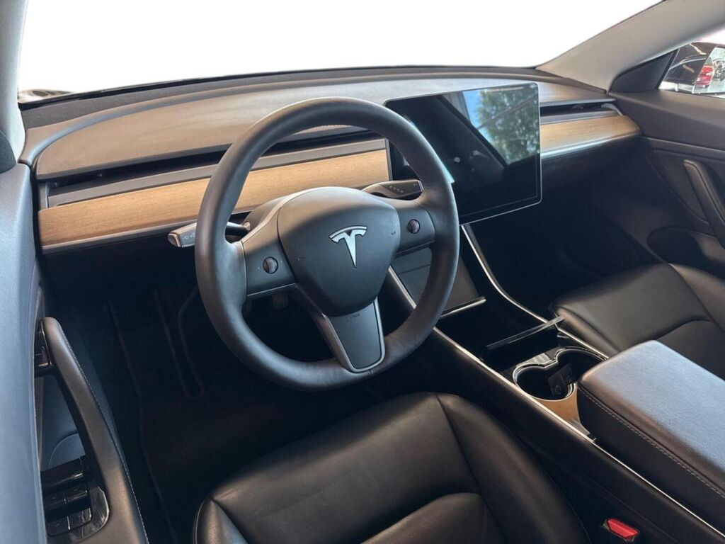 Tesla Model 3 2020 Musta