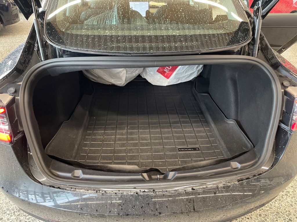 Tesla Model 3 2020 Musta