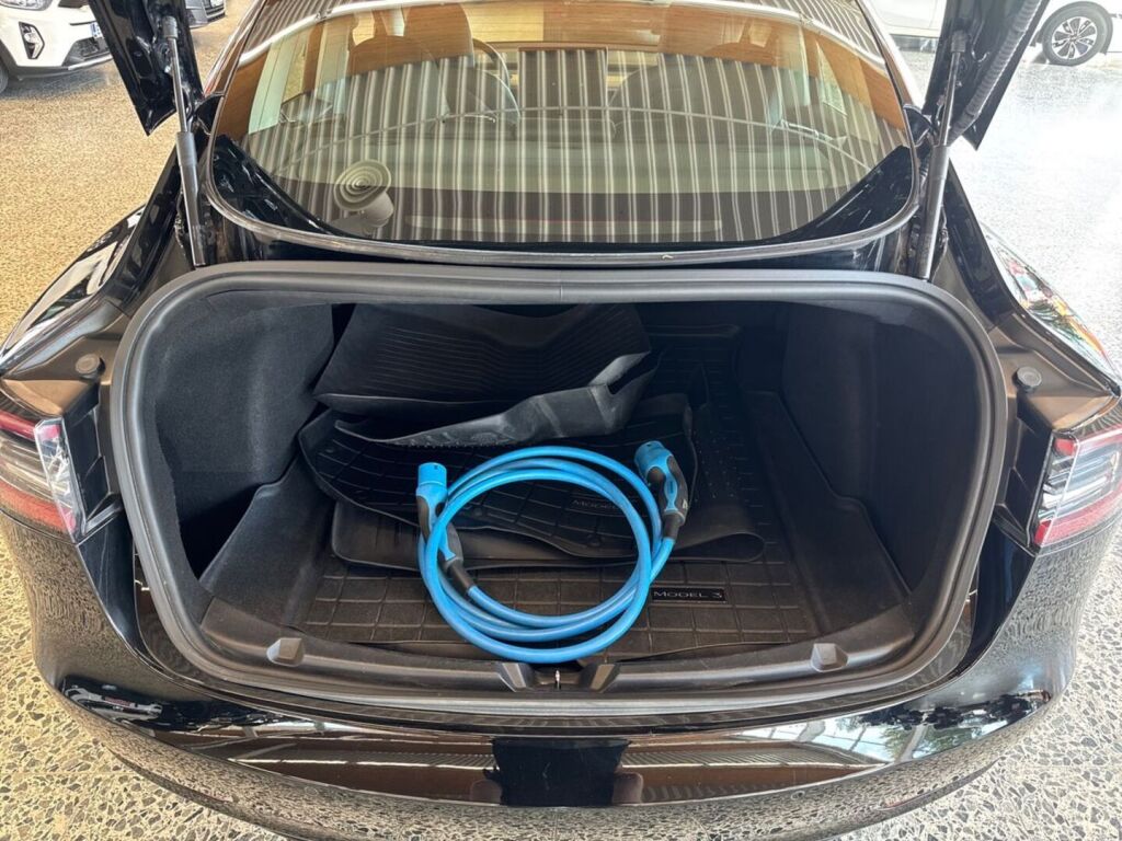 Tesla Model 3 2020 Musta