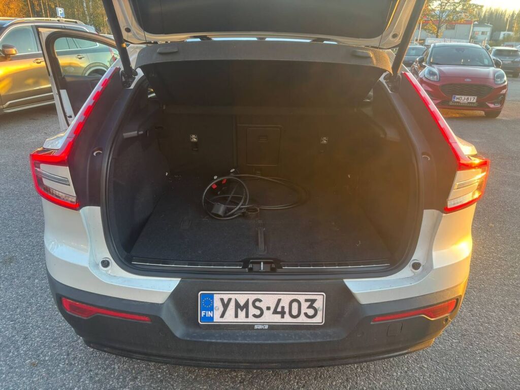 Volvo C40 2023 Valkoinen