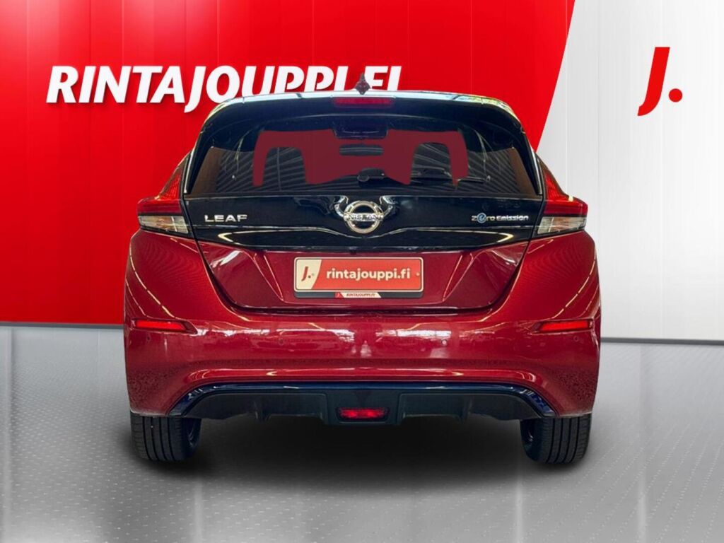 Nissan Leaf 2021 Punainen