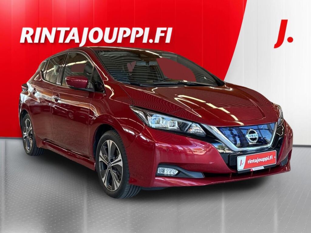 Nissan Leaf 2021 Punainen