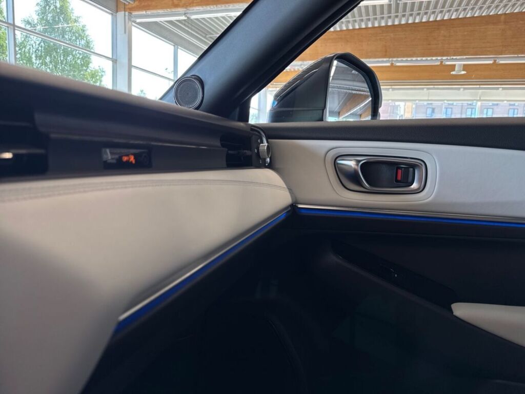 Honda e:Ny1 2023 Sininen