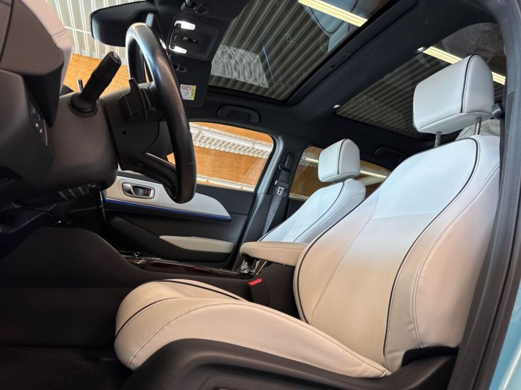 Honda e:Ny1 2023 Sininen