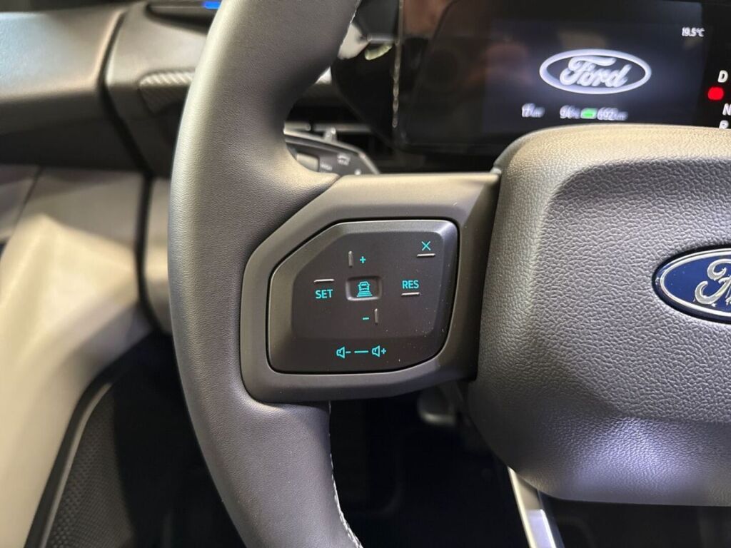 Ford EXPLORER 2026 