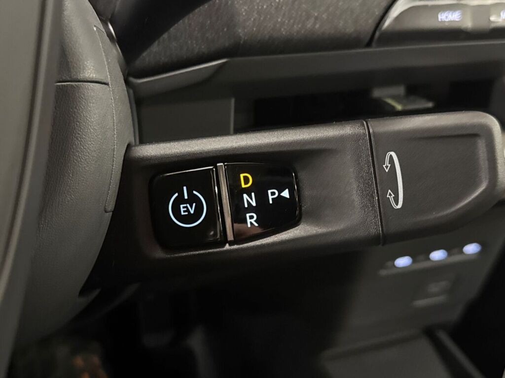 Kia EV2 2026 Ruskea (beige)