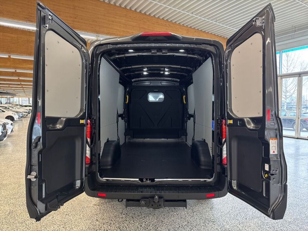 Ford Transit 2026 Agate Black