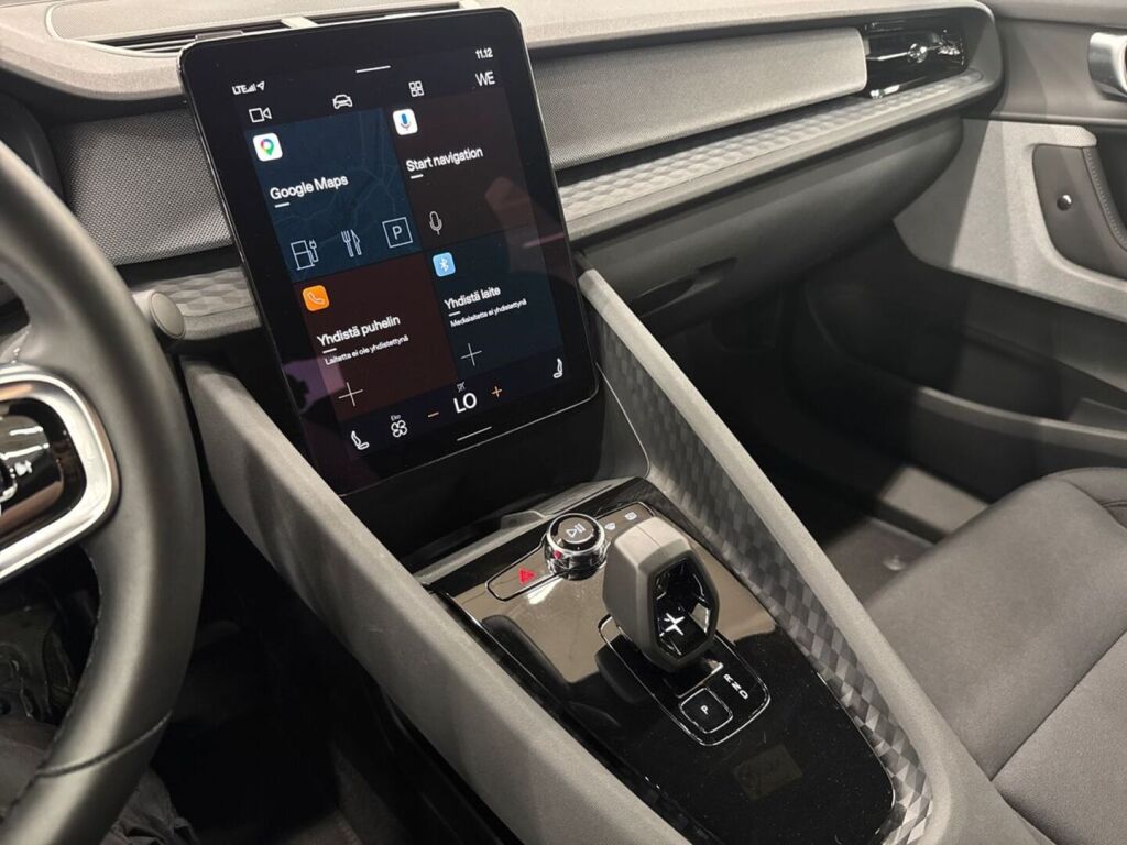 Polestar 2 2023 