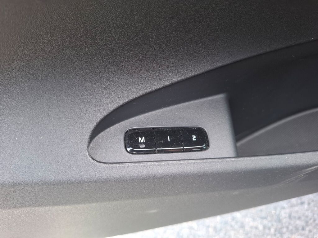 Polestar 2 2023 