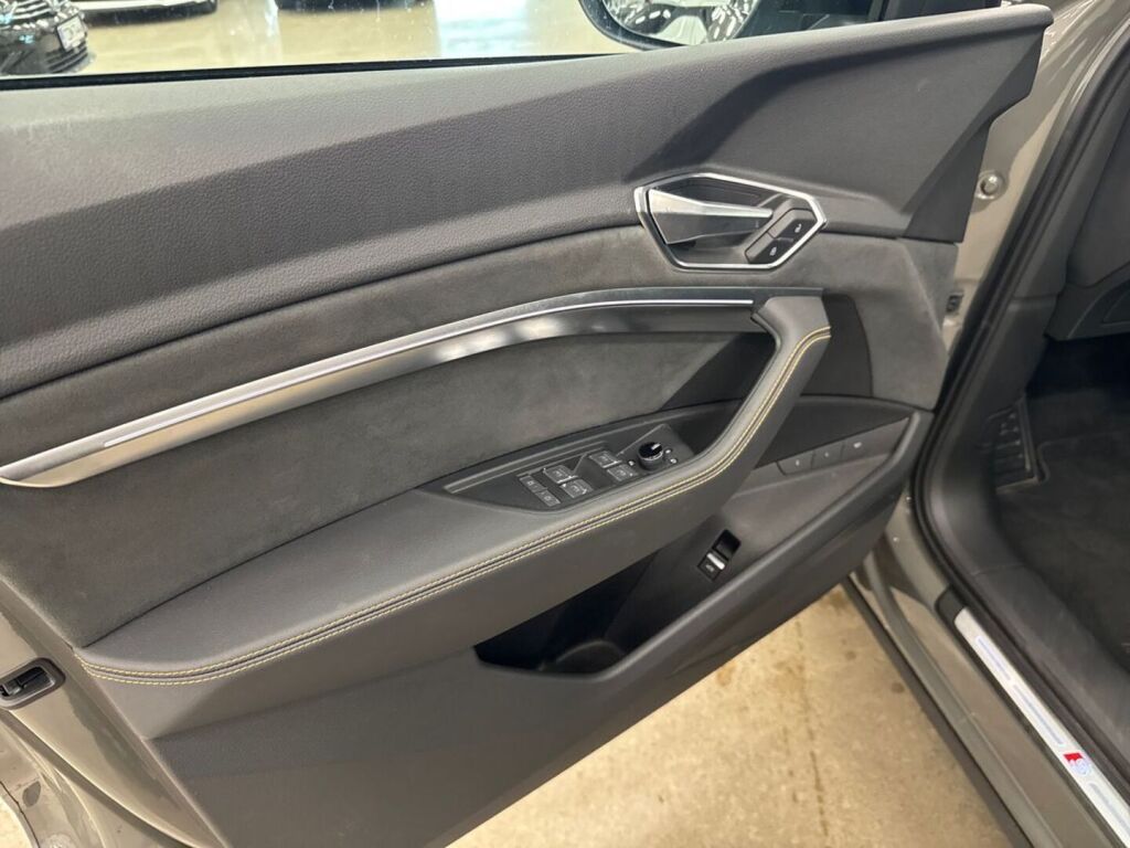 Audi e-tron 2022 