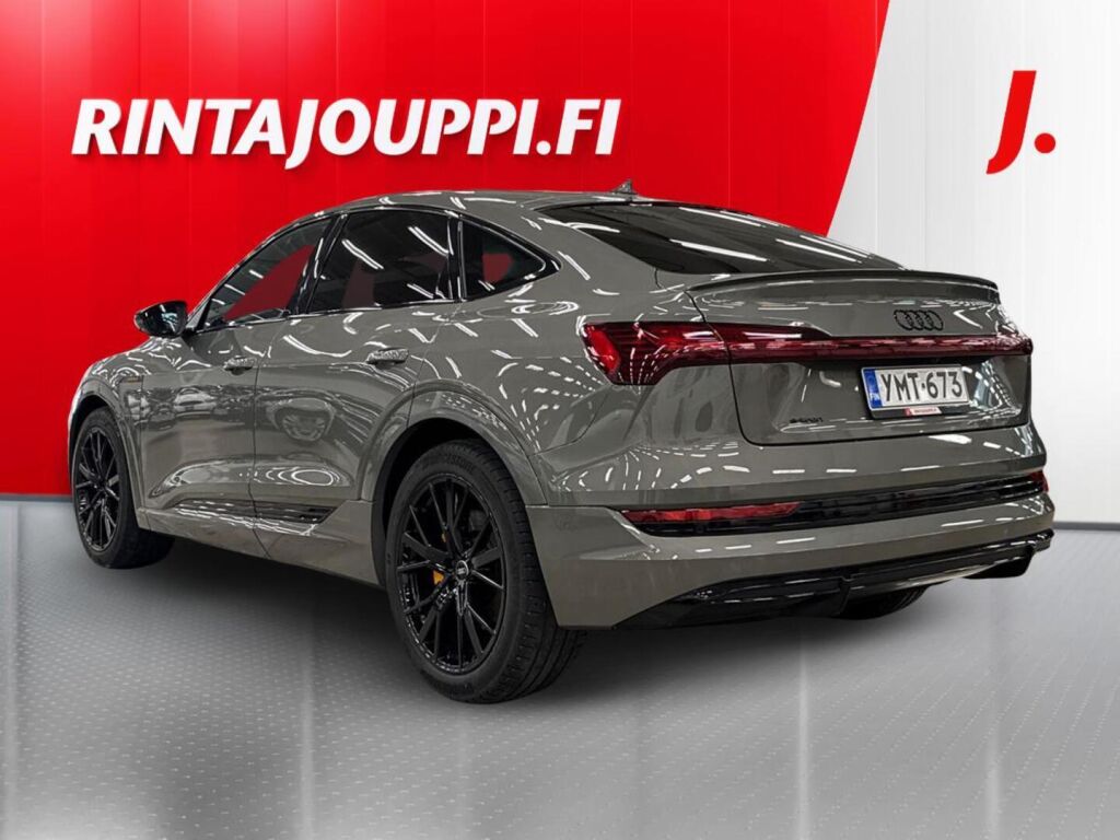 Audi e-tron 2022 
