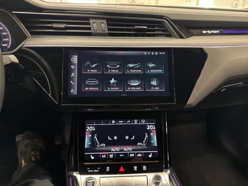 Audi e-tron 2022 