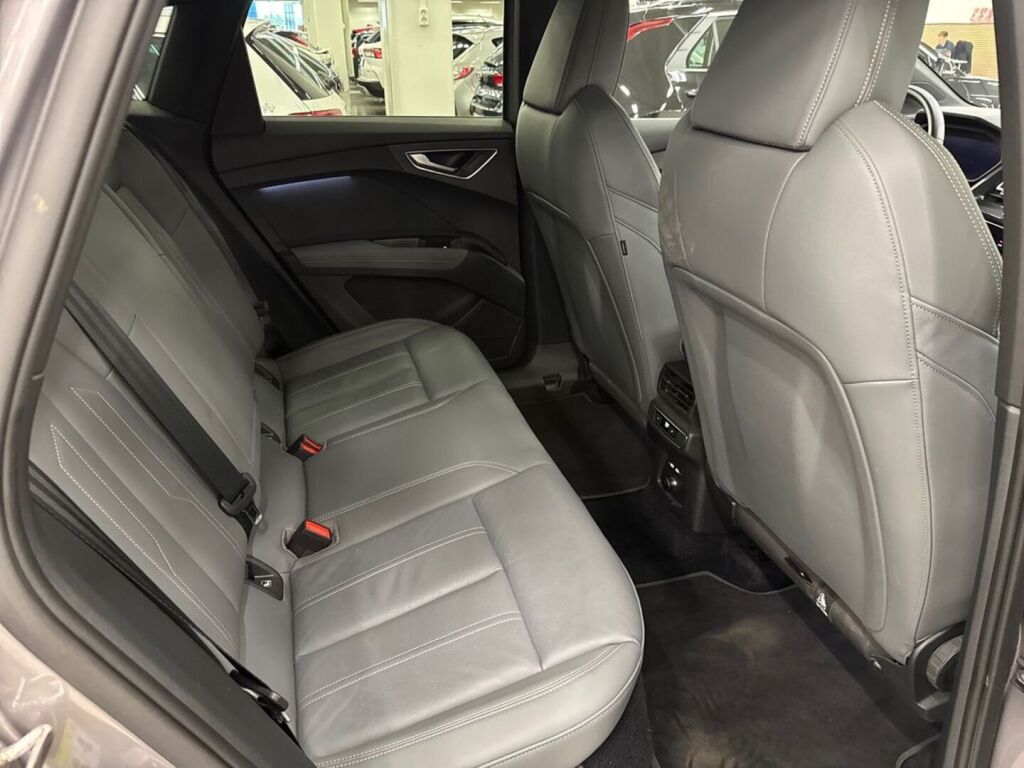 Audi Q4 e-tron 2023 