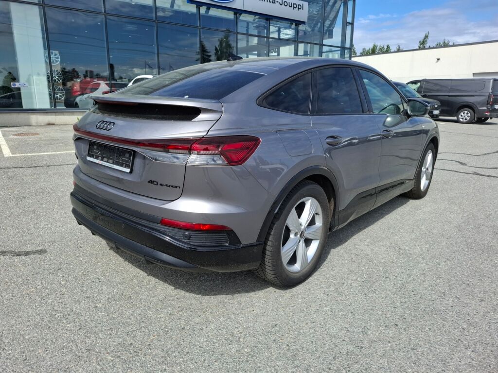 Audi Q4 e-tron 2023 