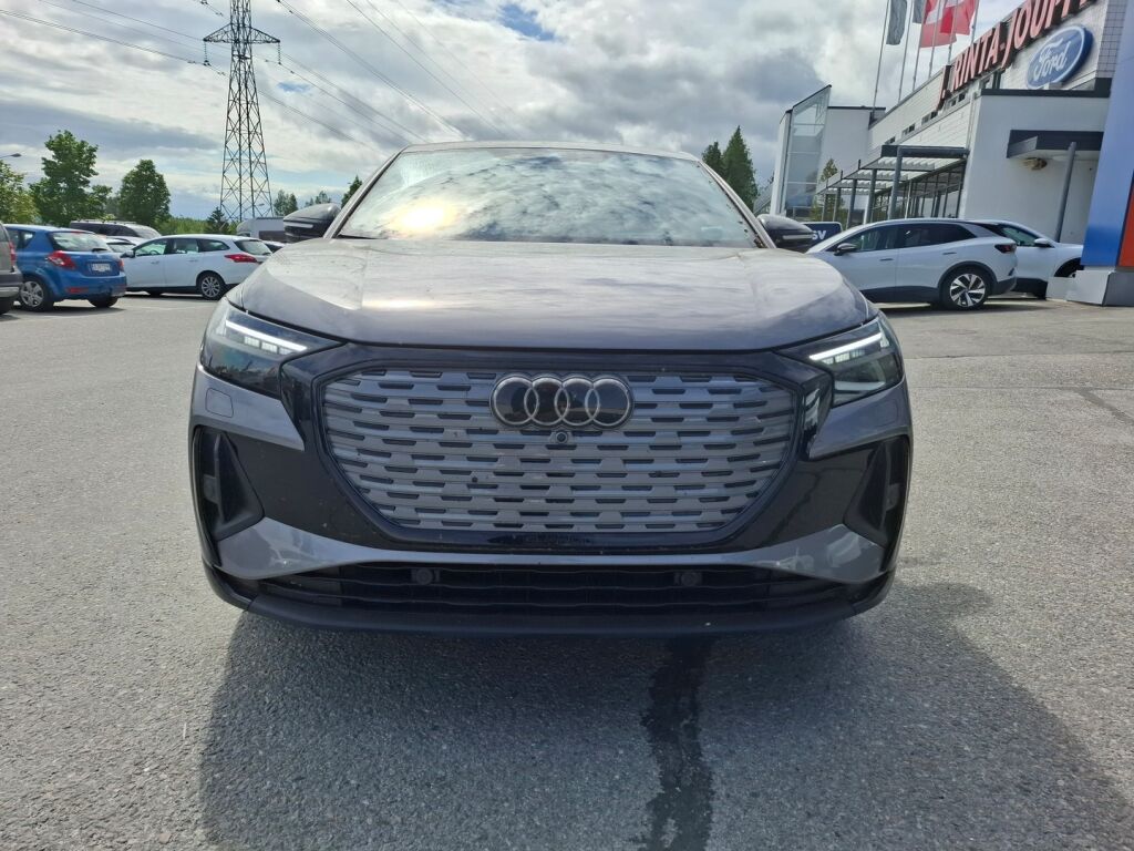 Audi Q4 e-tron 2023 