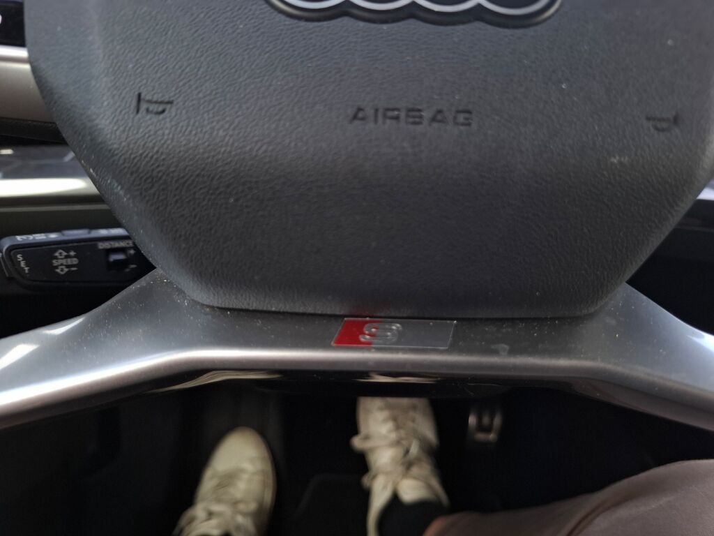Audi Q4 e-tron 2023 