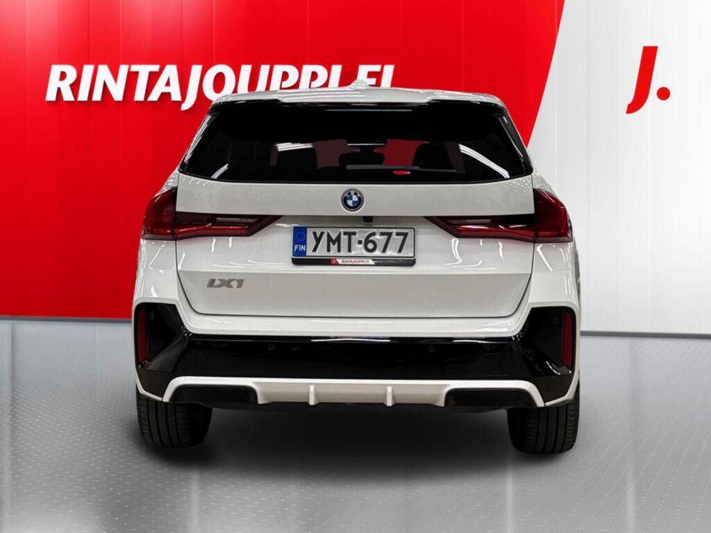 BMW iX1 2023 